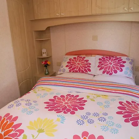 Flemings White Bridge Self-catering Mobile Hire 4*