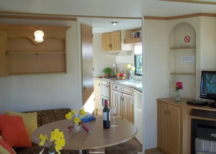 Flemings White Bridge Self-catering Mobile Hire Holiday park 4*